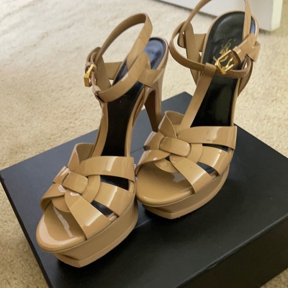 Classic Tribute Sandals - Picture 2 of 15